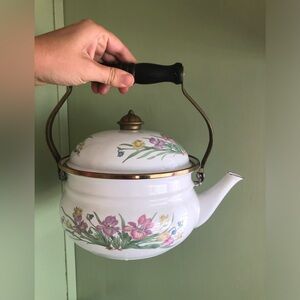 Vintage enamelware tea pot floral kettle brass knob pink flowers granny cottage
